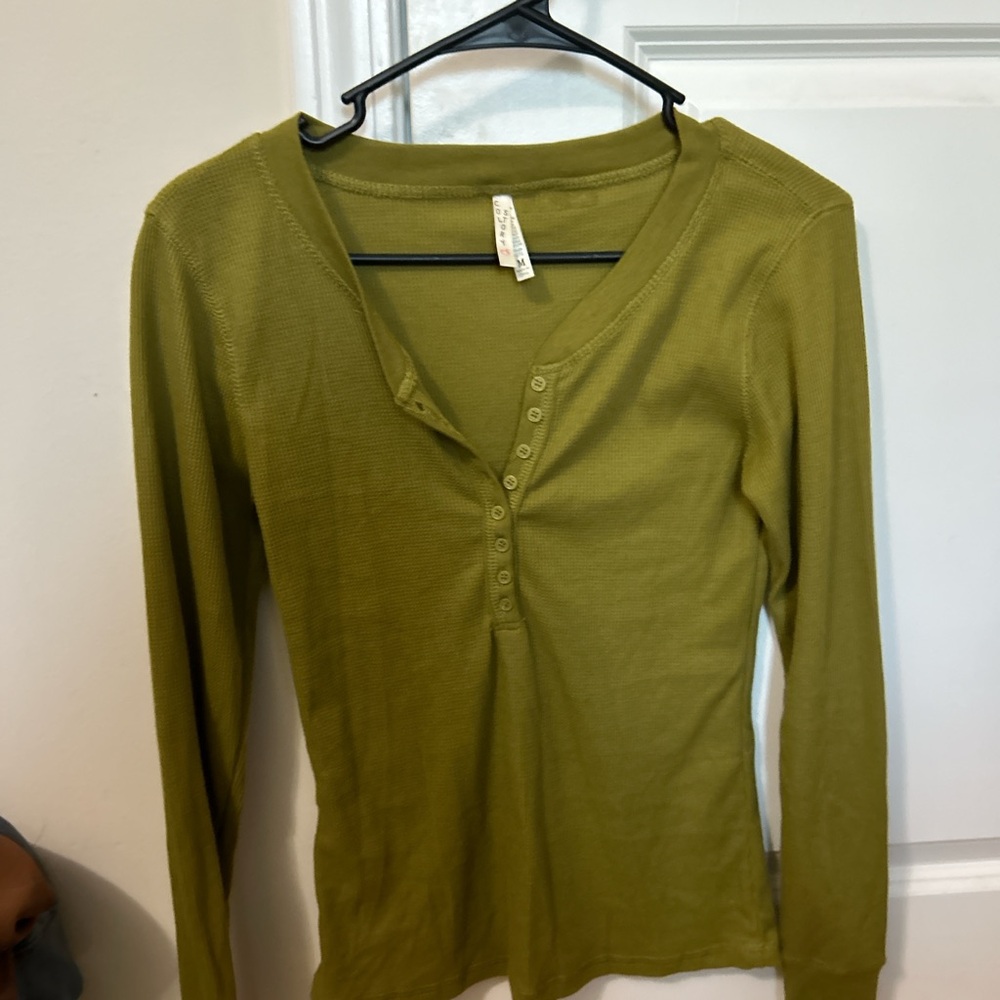 Vintage green sweater long sleeve shirt